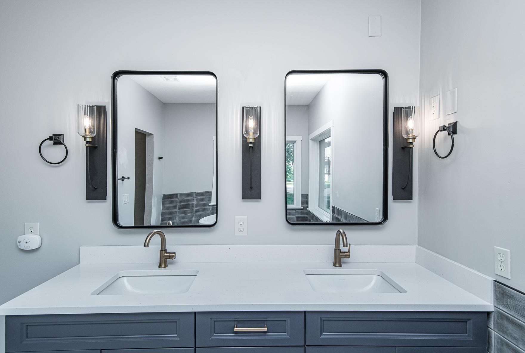 2825 Fox Chase Ln, Rochester MN  55902-8748 exterior