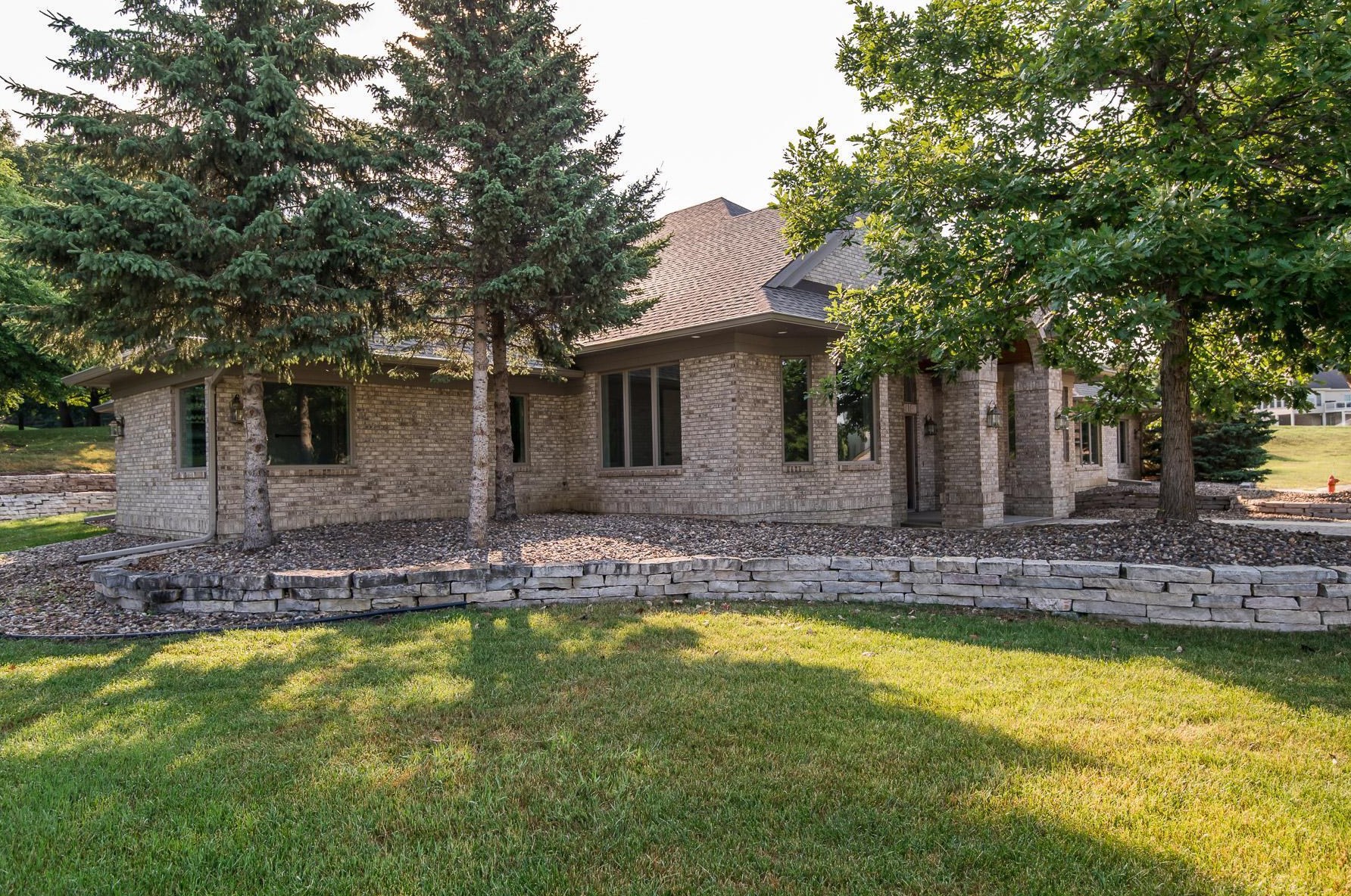 2825 Fox Chase Ln, Rochester MN  55902-8748 exterior