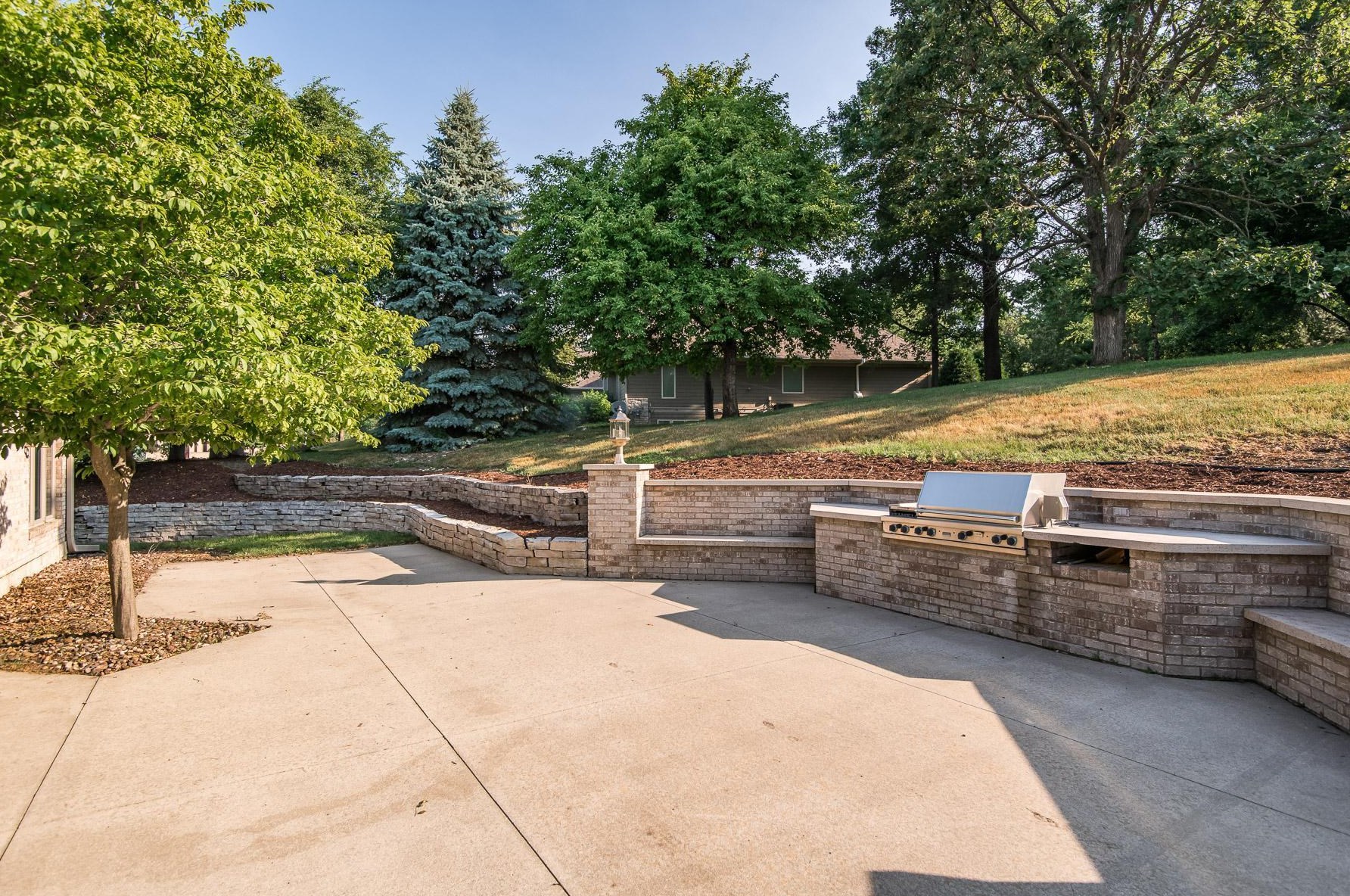 2825 Fox Chase Ln, Rochester MN  55902-8748 exterior