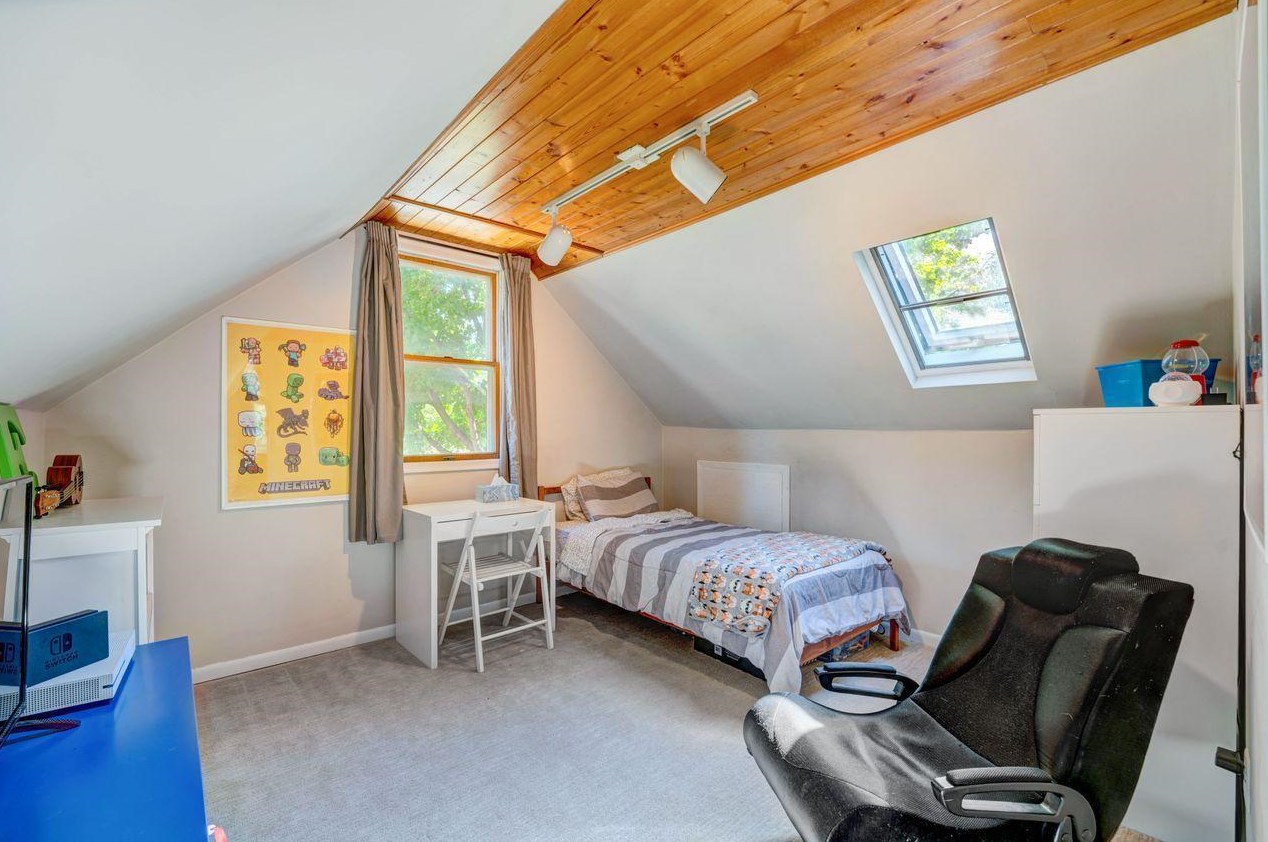 1312 Margaret St, Saint Paul MN  55106-4723 exterior