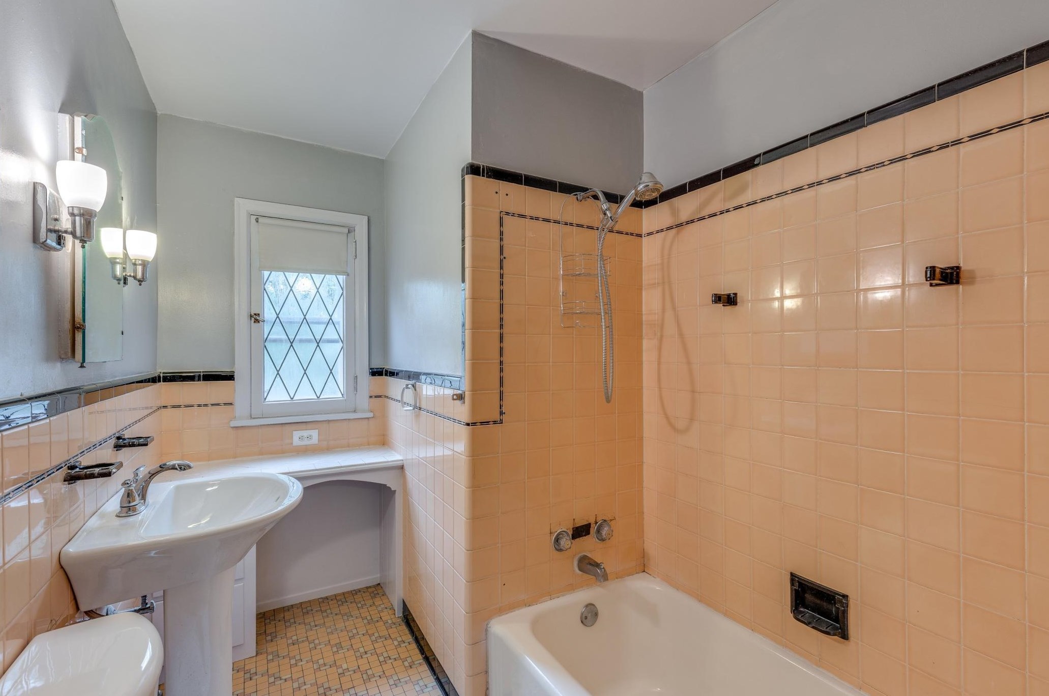 420 Lexington Pkwy, Saint Paul MN  55105-2964 exterior