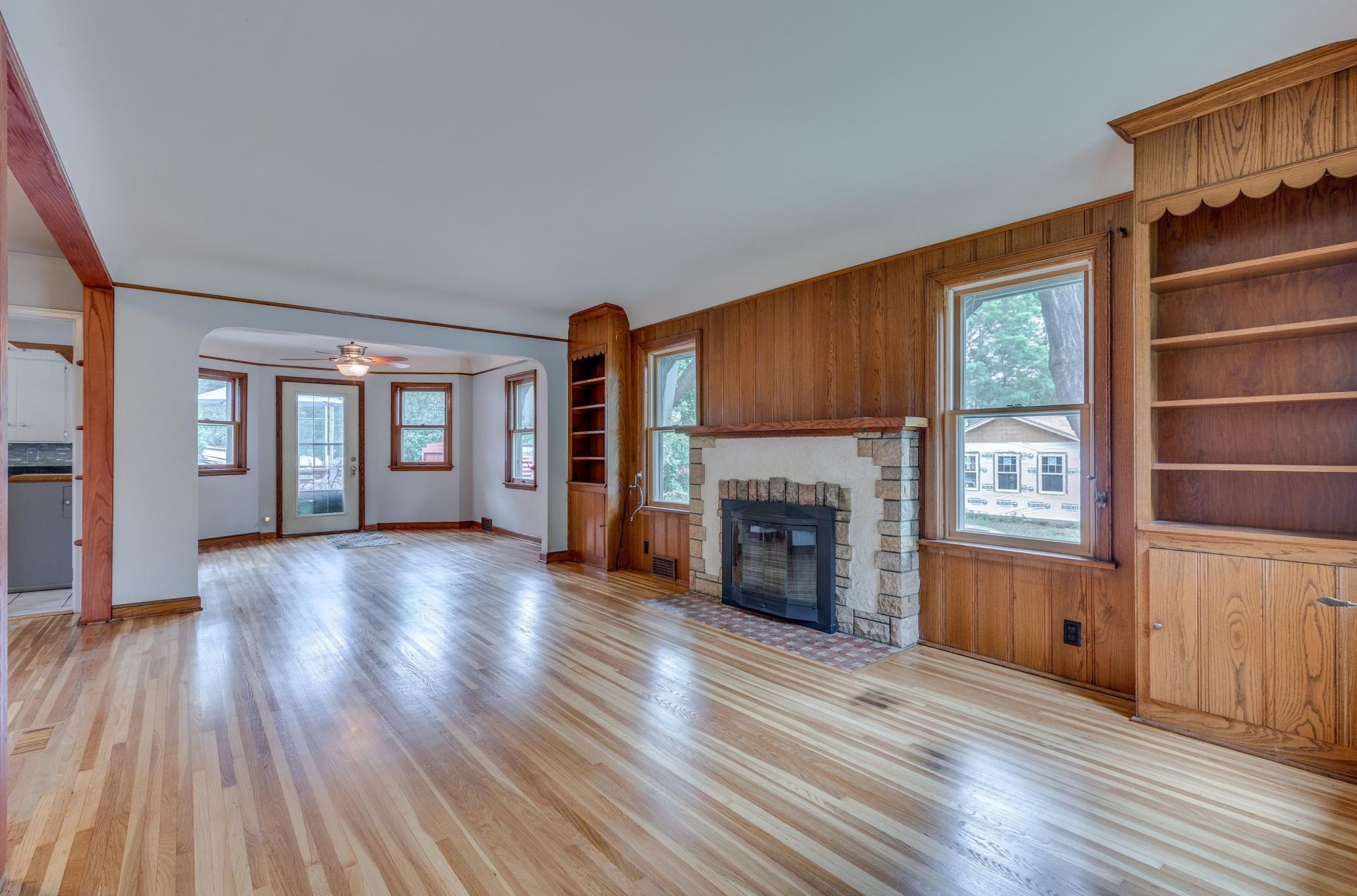 420 Lexington Pkwy, Saint Paul MN  55105-2927 exterior