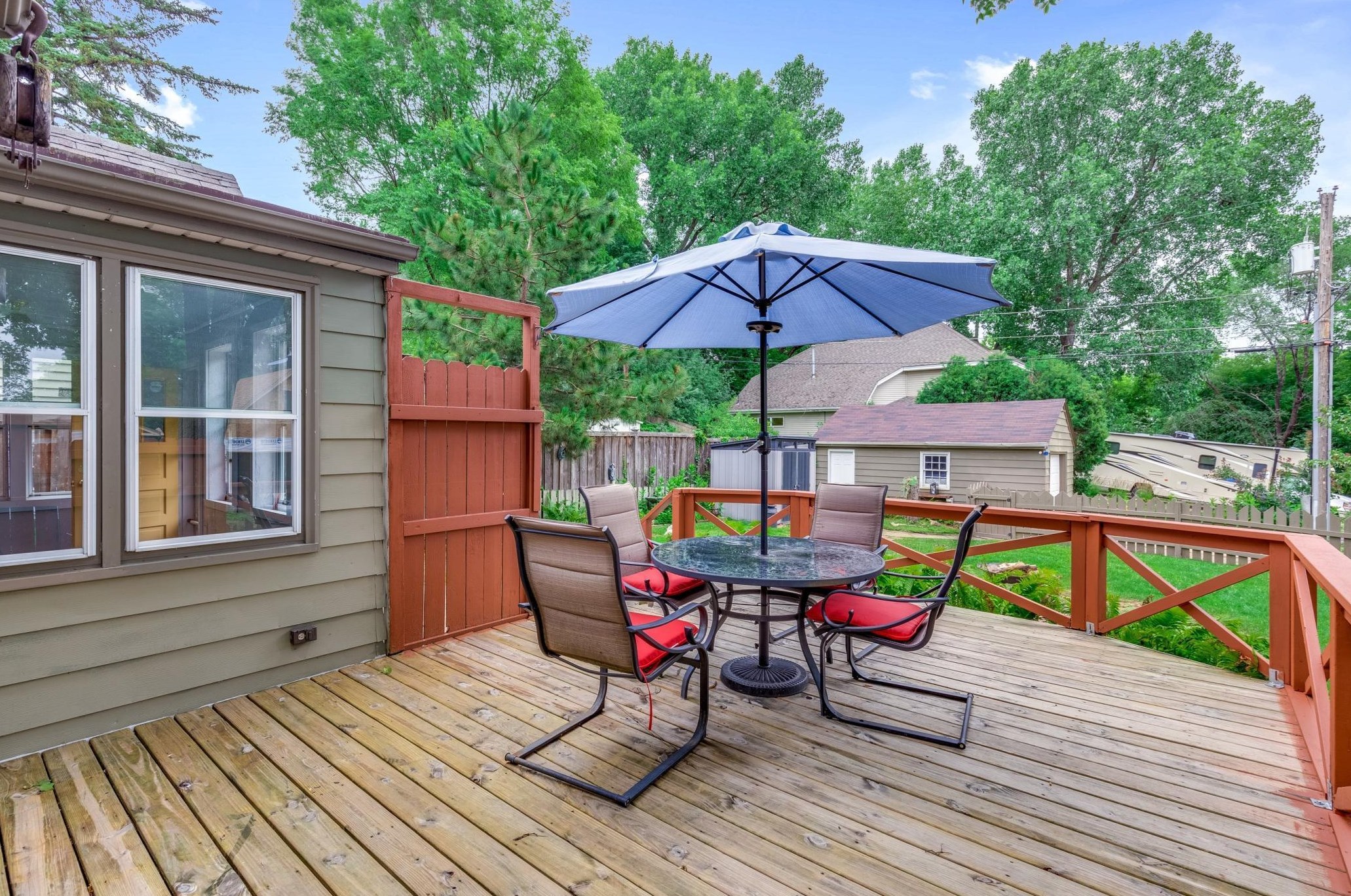 420 Lexington Pkwy, Saint Paul MN  55105-2964 exterior