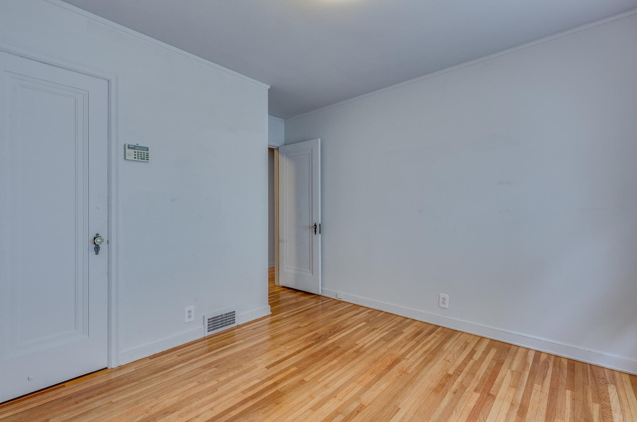 420 Lexington Pkwy, Saint Paul MN  55105-2964 exterior