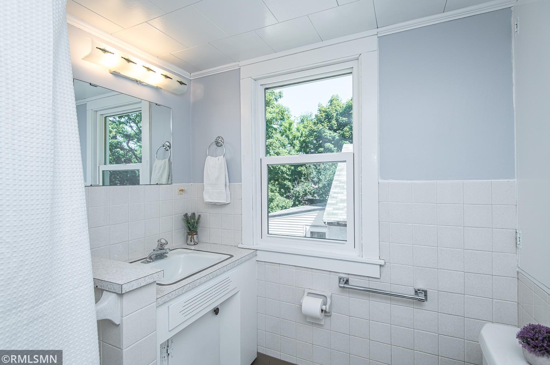 407 10 Ave, Rochester MN 55906-2911 exterior