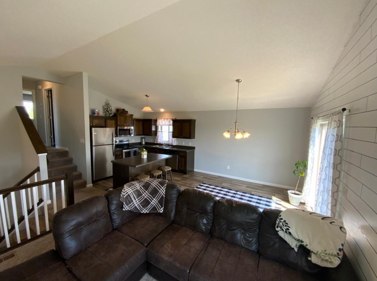 414 Bluebird St, Quamba MN  55051-1469 exterior