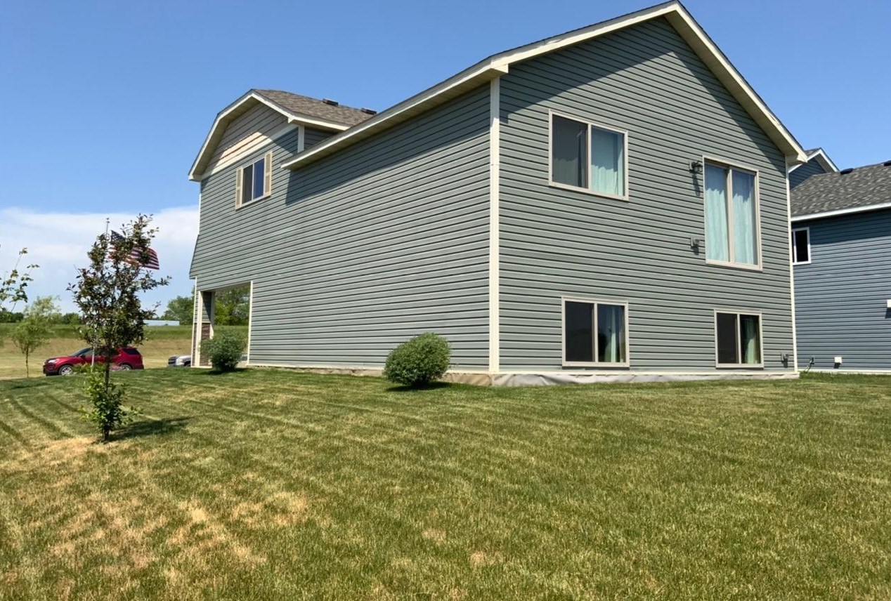414 Bluebird St, Quamba MN  55051-1469 exterior