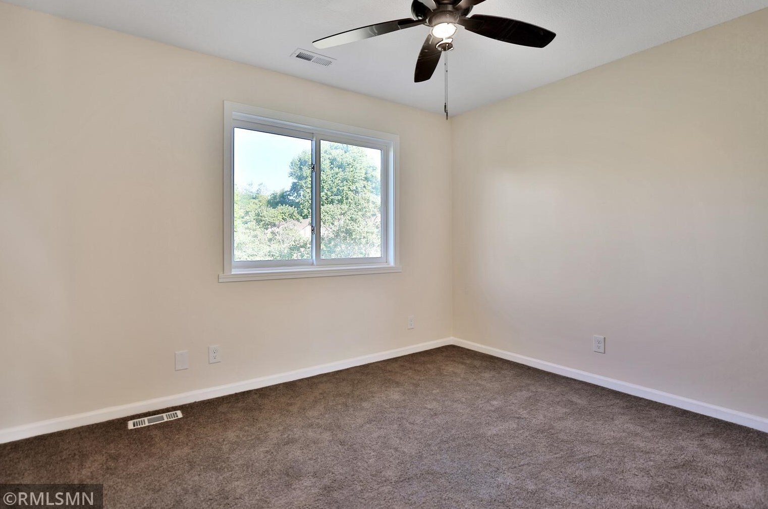 1642 Upton Ave, Minneapolis MN  55411-2831 exterior