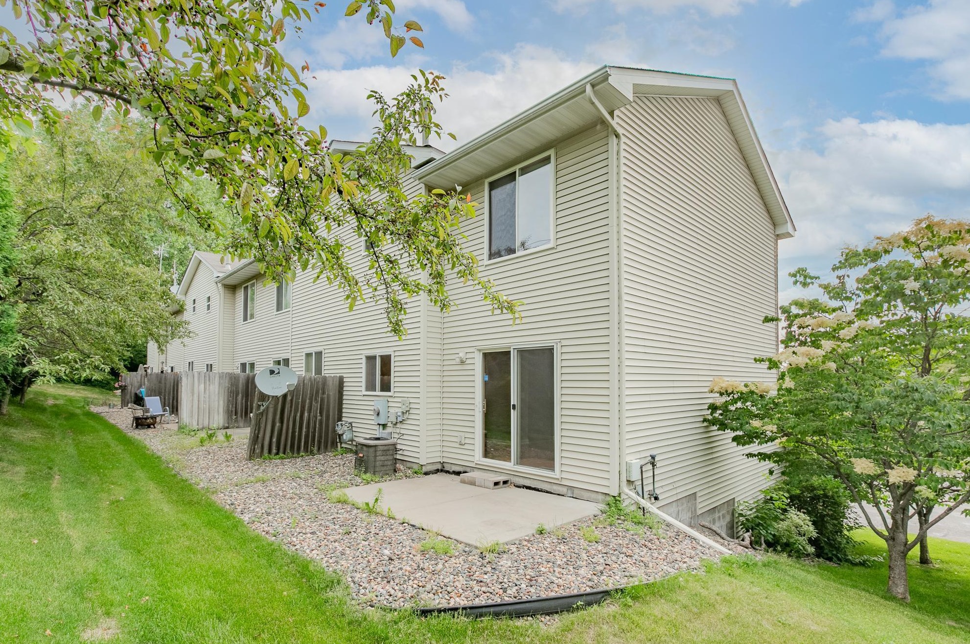 12861 Pennock Ave, Saint Paul MN  55124-3327 exterior