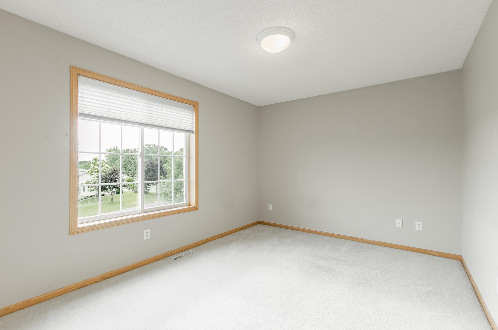 12861 Pennock Ave, Saint Paul MN  55124-3327 exterior