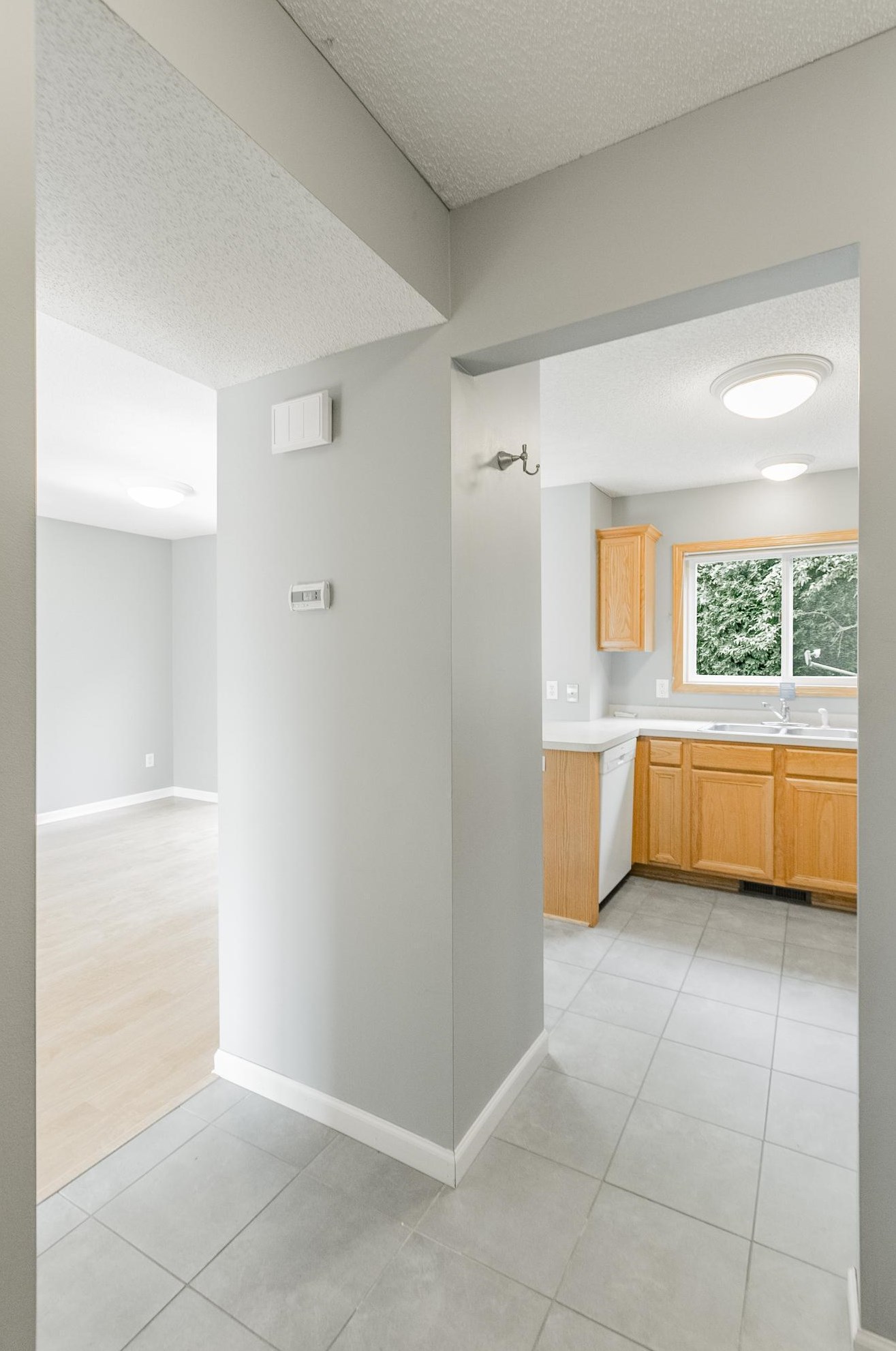 12861 Pennock Ave, Saint Paul MN  55124-3327 exterior