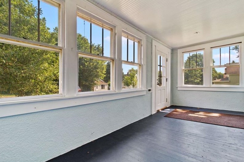 890 Wakefield Ave, Saint Paul MN  55106-5602 exterior