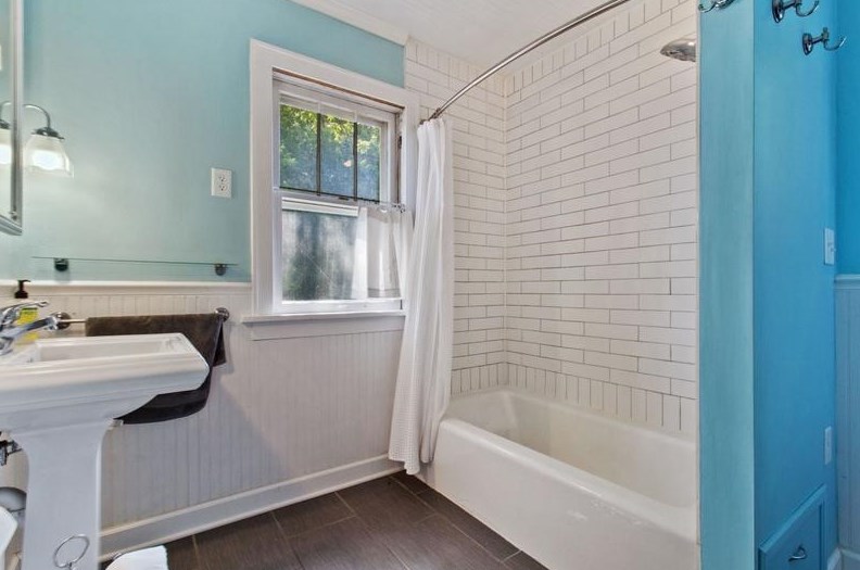 890 Wakefield Ave, Saint Paul MN  55106-5602 exterior