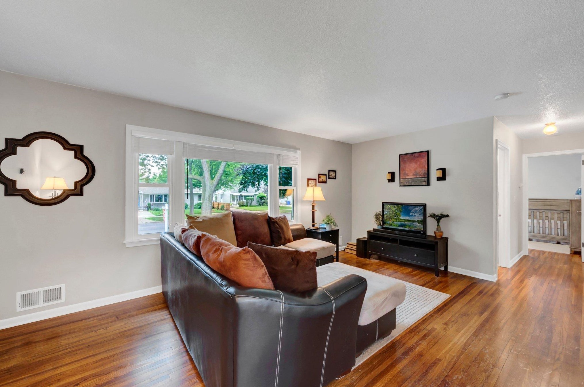 1527 Western Ave, Saint Paul MN  55117-3536 exterior