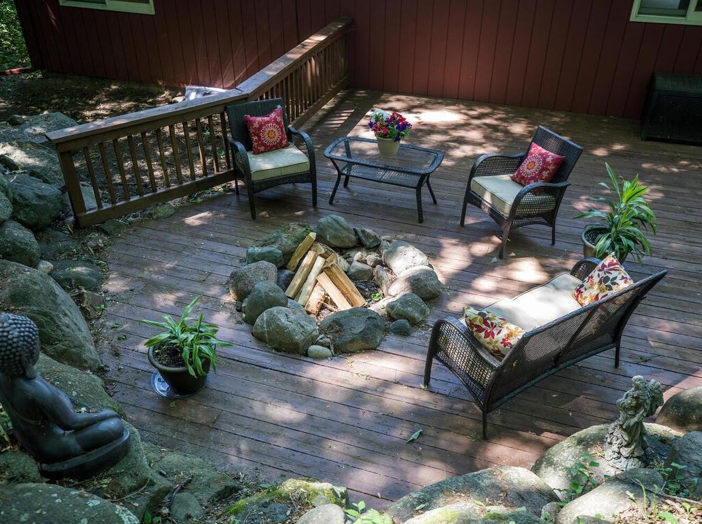 14775 Glendale St, Hopkins MN  55345-6618 exterior