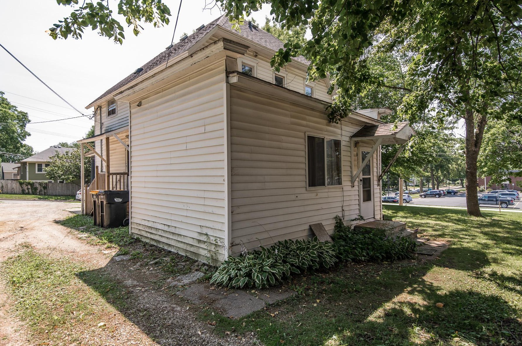 527 6th Ave, Rochester MN 55904-3259 exterior