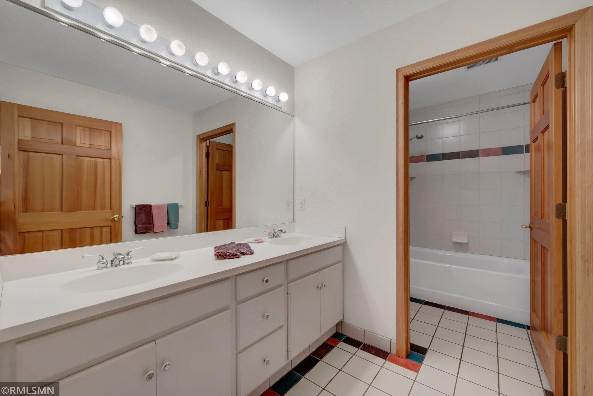 1040 Bayside Ln, Orono MN  55364-8963 exterior