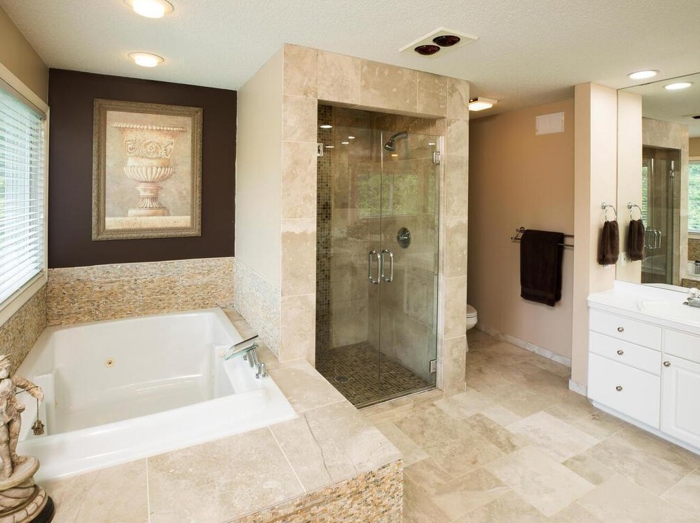 2082 Royale Dr, Saint Paul MN  55122-3390 exterior