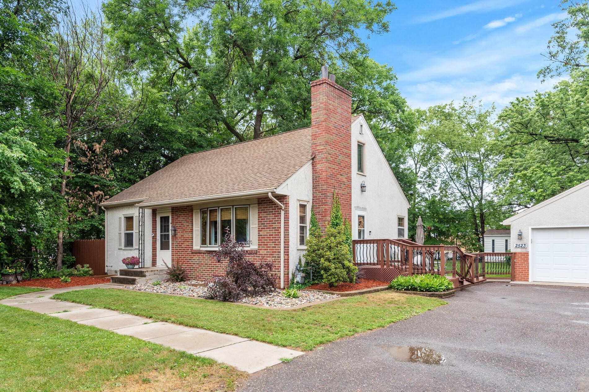 2523 Stillwater Rd, Saint Paul MN  55119-3616 exterior
