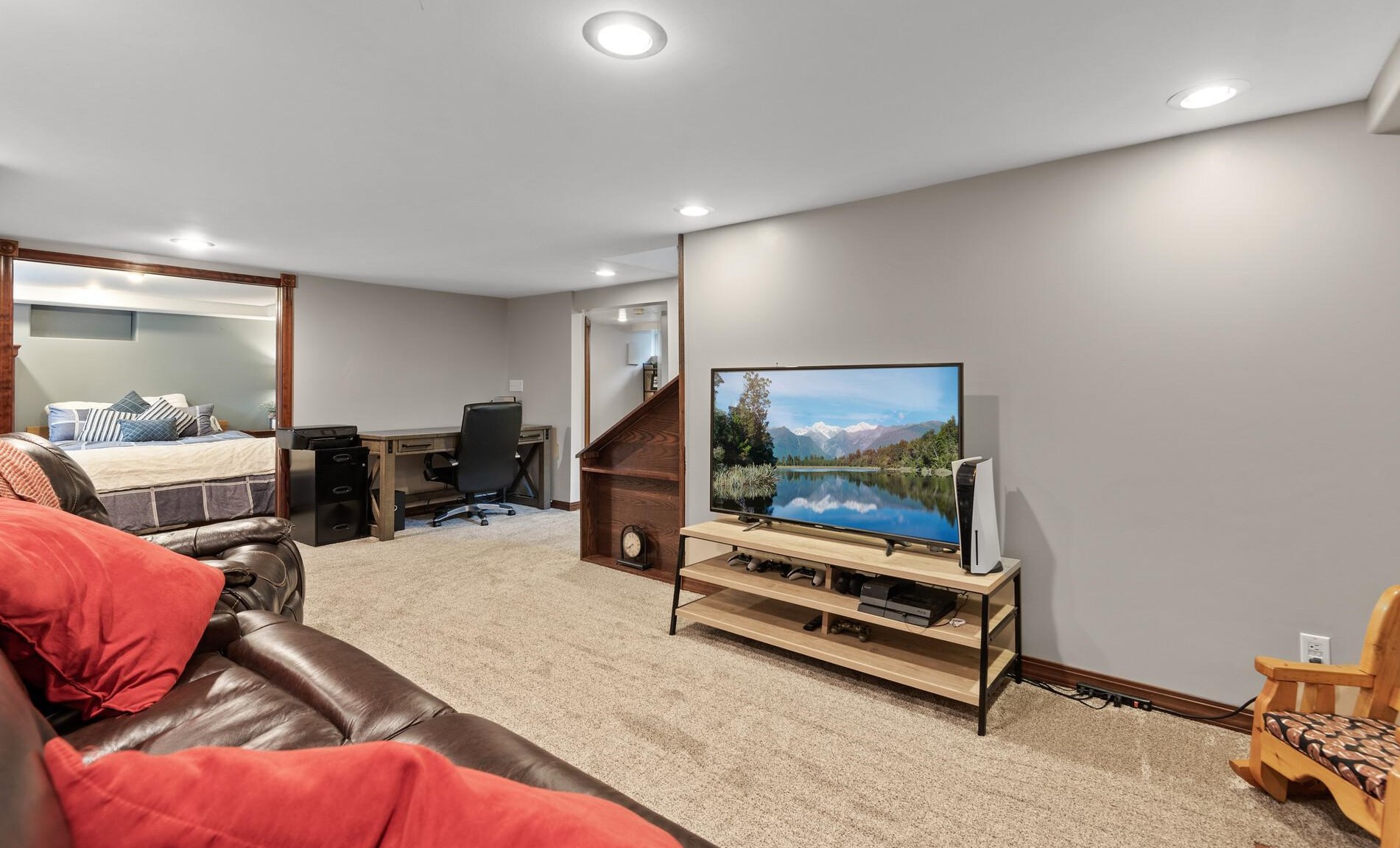 2523 Stillwater Rd, Saint Paul MN  55119-3616 exterior