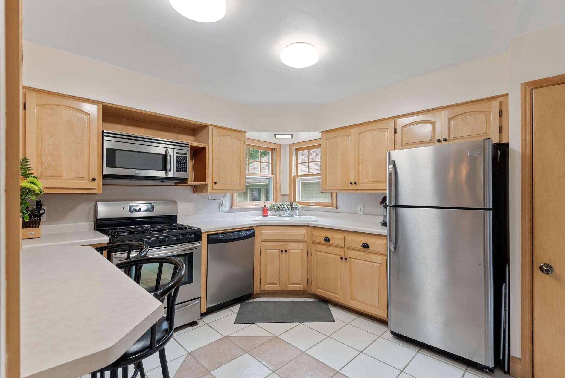 2523 Stillwater Rd, Saint Paul MN  55119-3616 exterior