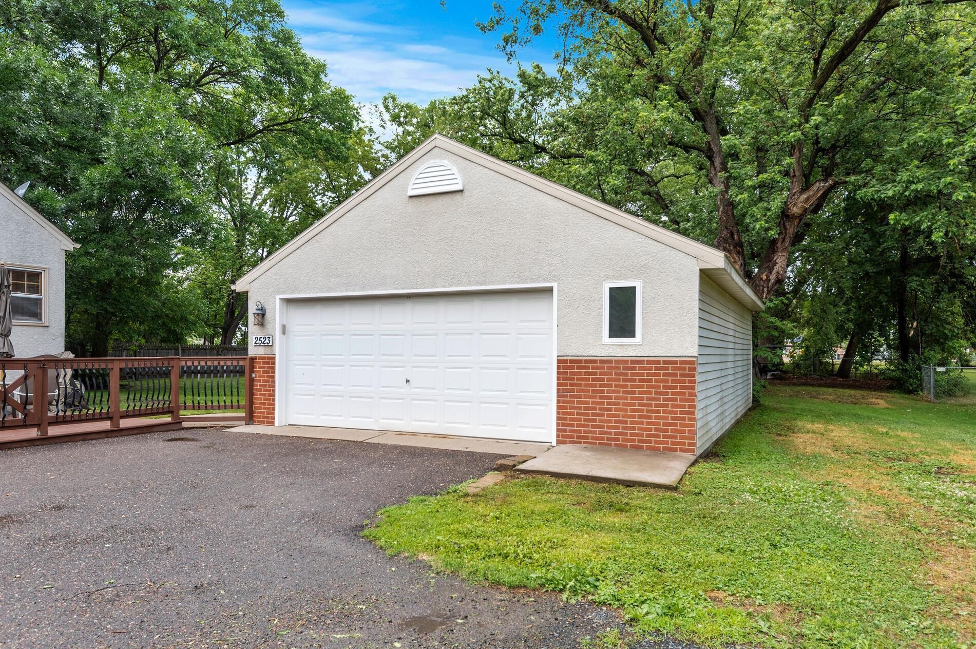 2523 Stillwater Rd, Saint Paul MN  55119-3616 exterior
