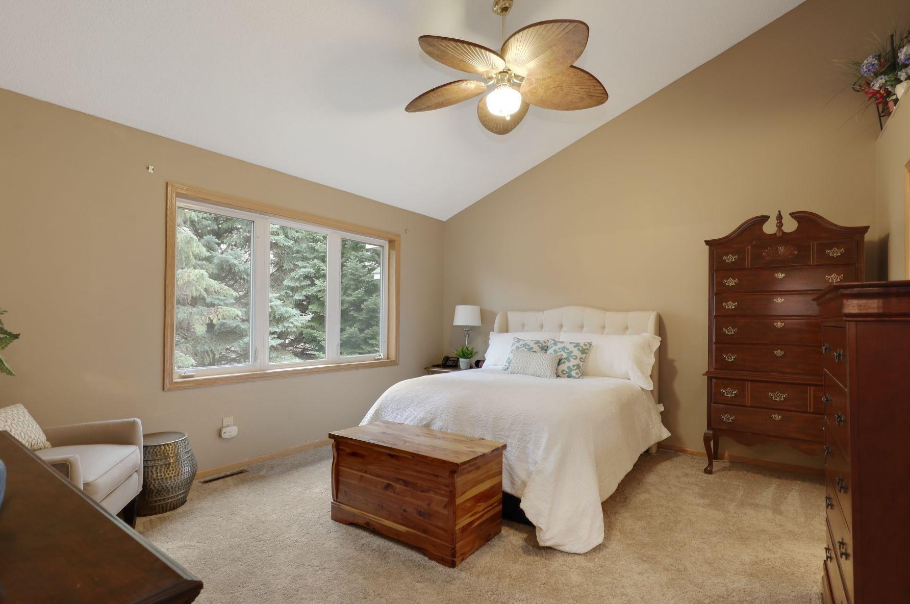 13907 Farmington Way, Saint Paul MN  55124-3314 exterior