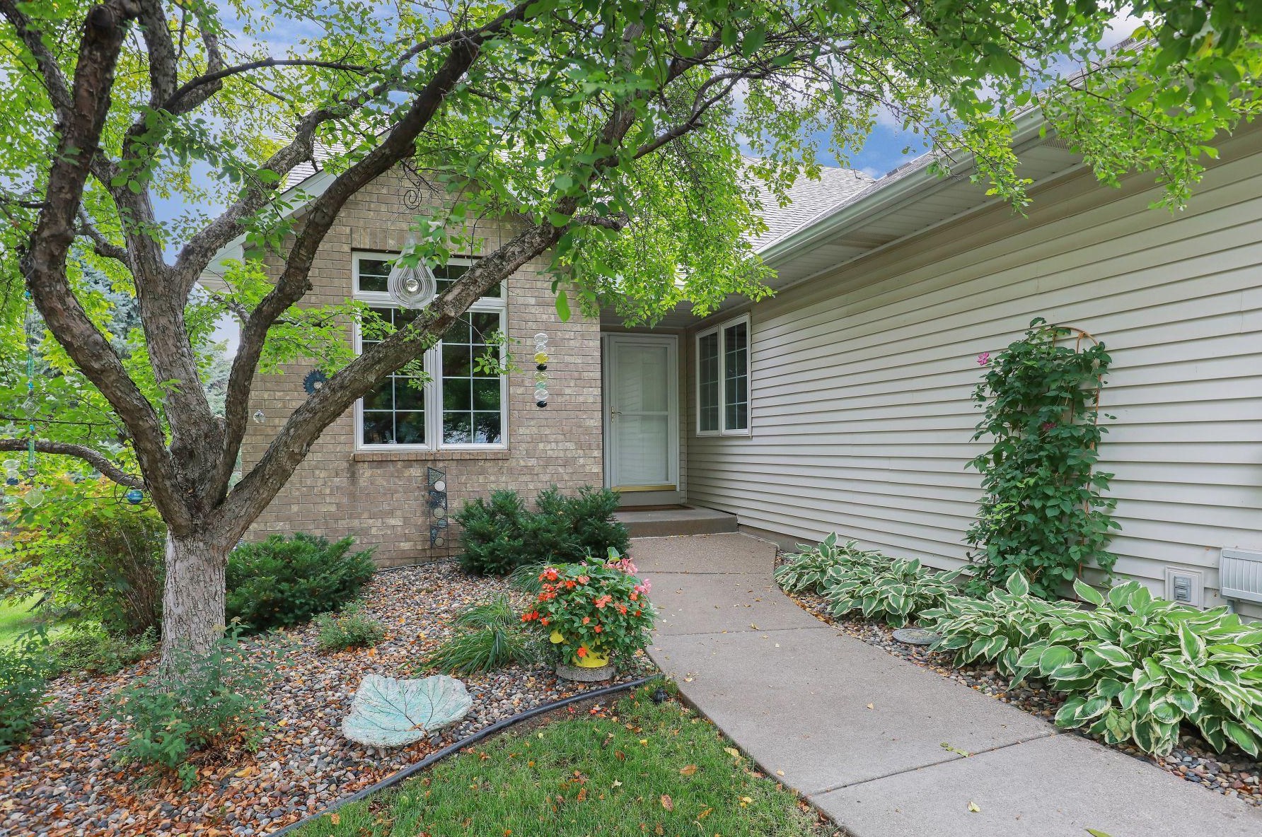 13907 Farmington Way, Saint Paul MN  55124-3314 exterior