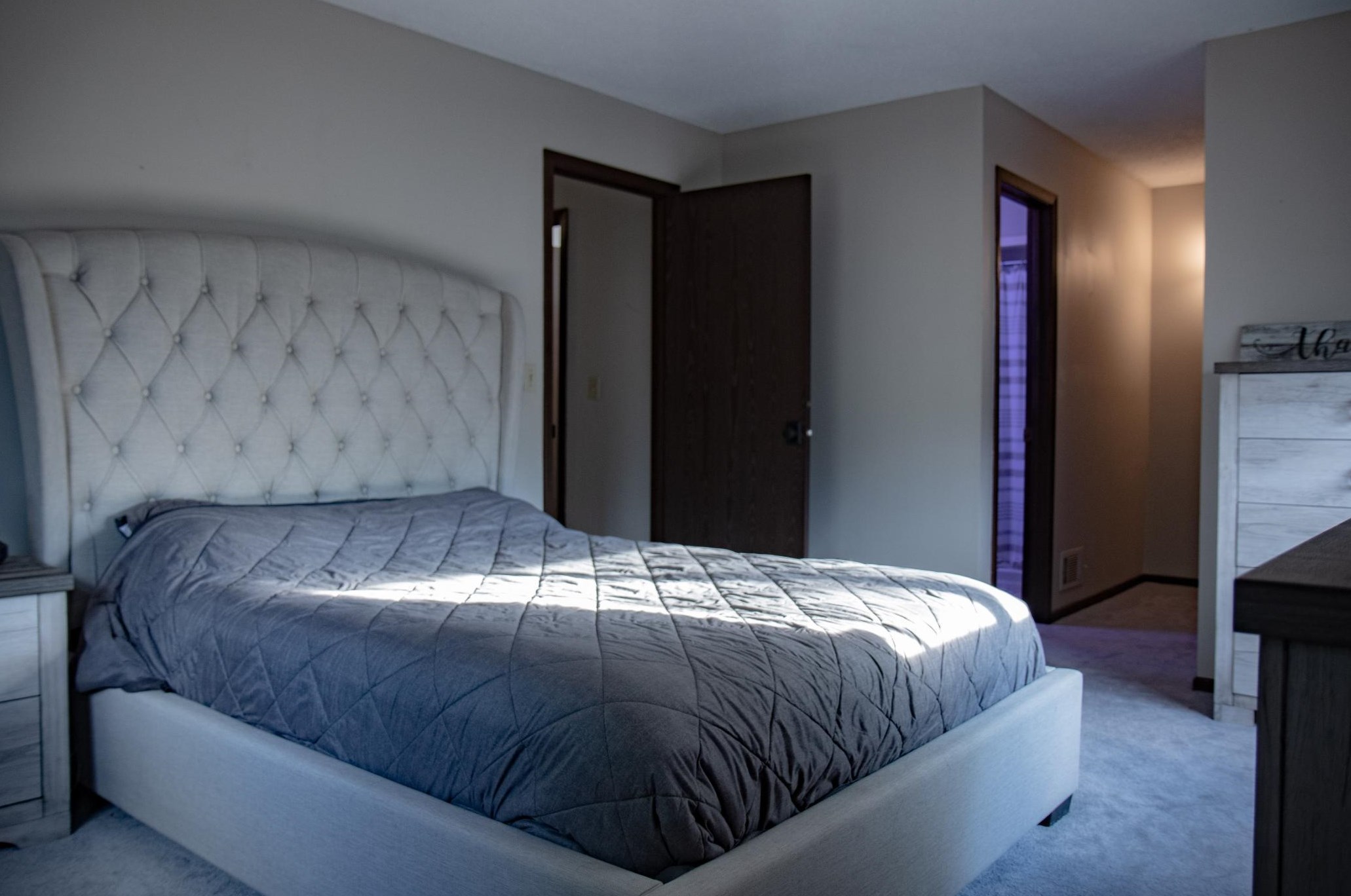 9850 Cromwell Dr, Edina MN  55347-2945 exterior