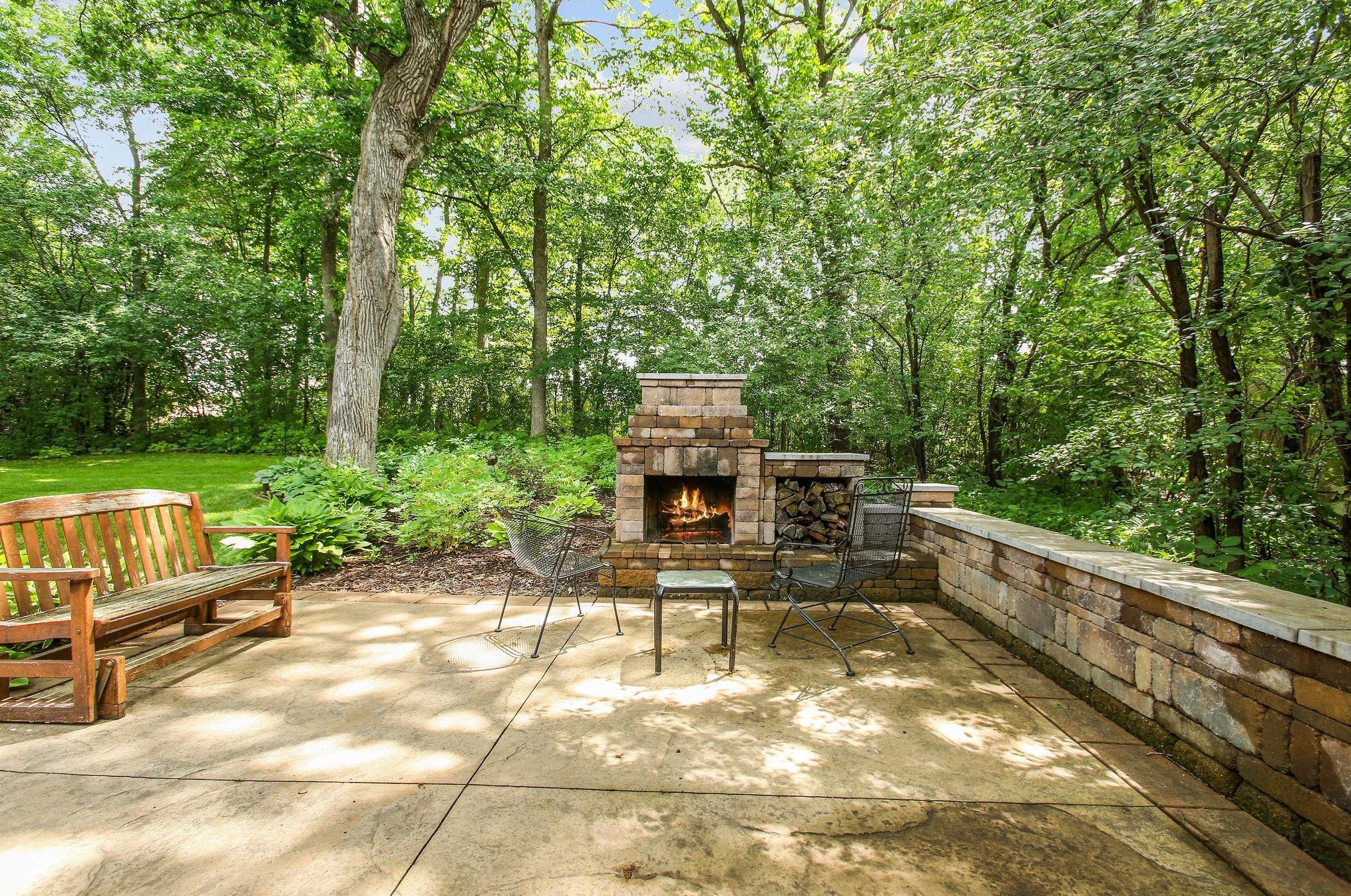 3214 Red Oak Dr, Saint Paul MN  55121-2336 exterior