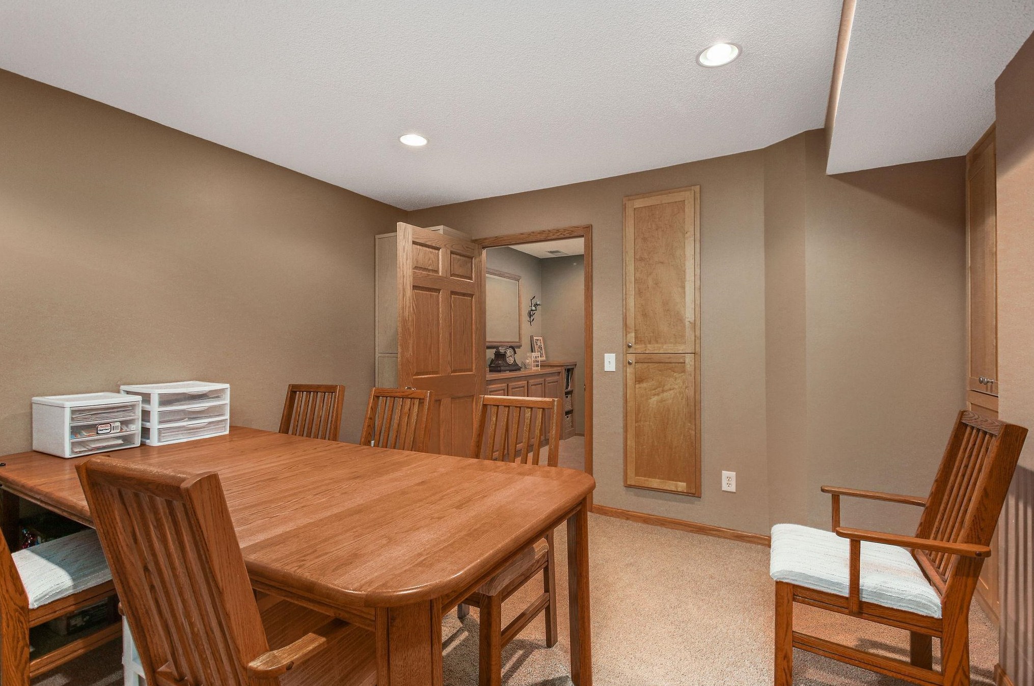 3214 Red Oak Dr, Saint Paul MN  55121-2336 exterior