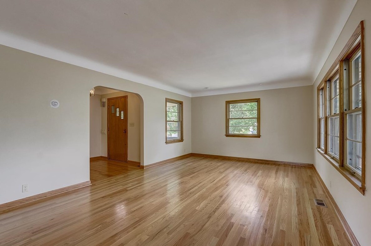 529 Otis Ave, Saint Paul MN  55104-4952 exterior