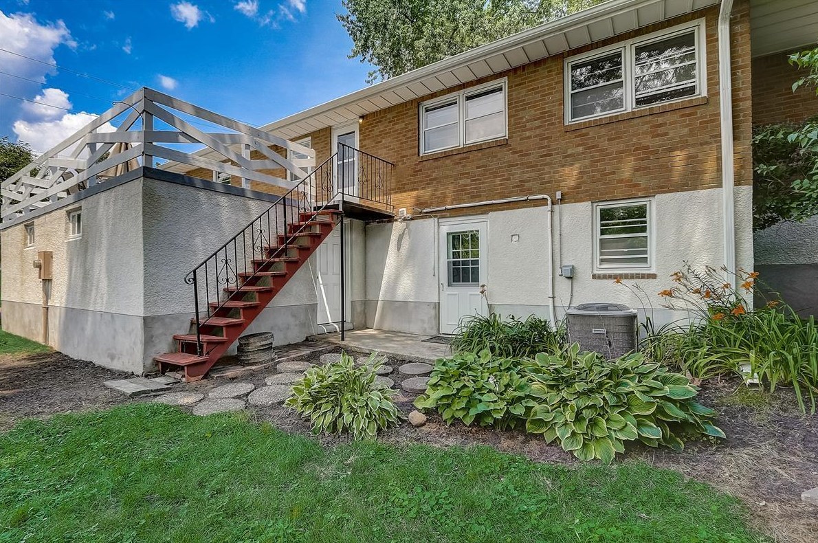 529 Otis Ave, Saint Paul MN  55104-4952 exterior