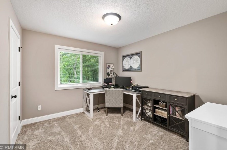 3250 Riverbank Dr, Isanti MN  55040-4336 exterior