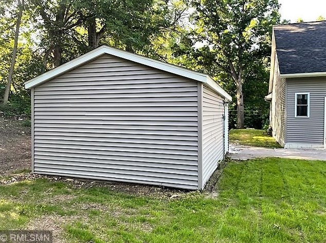 1475 Pacific St, Saint Paul MN  55106-6512 exterior
