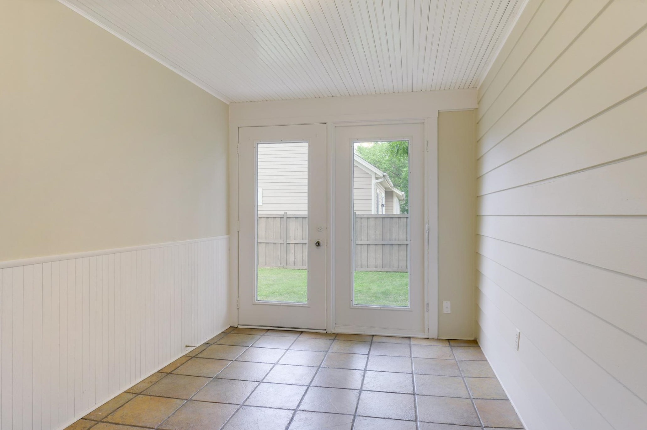 362 Lexington Pkwy, Saint Paul MN  55105-2963 exterior