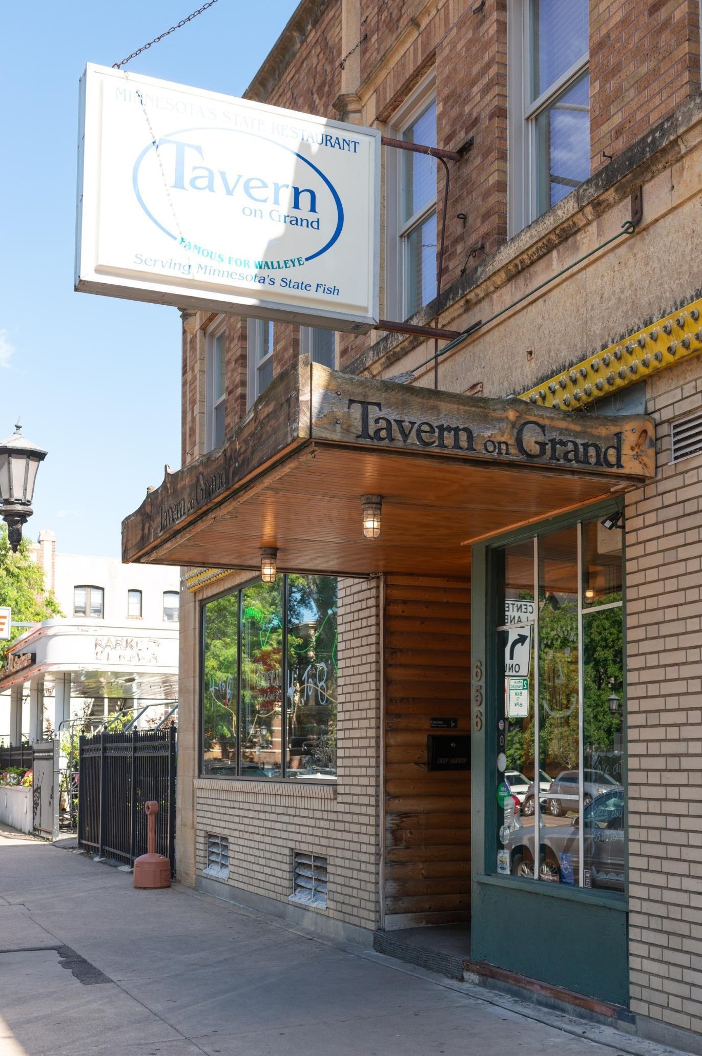 362 Lexington Pkwy, Saint Paul MN  55105-2963 exterior