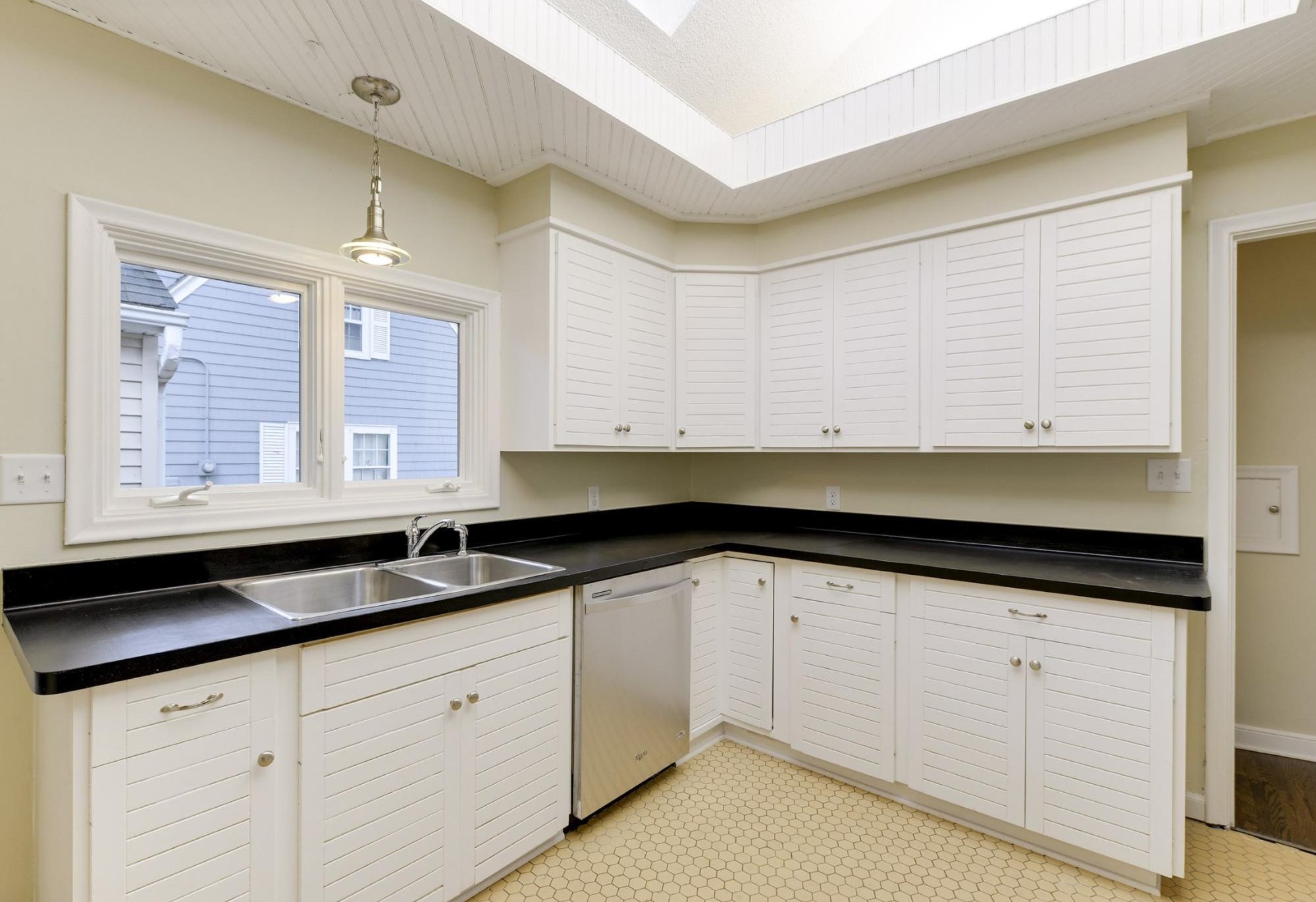 362 Lexington Pkwy, Saint Paul MN  55105-2963 exterior