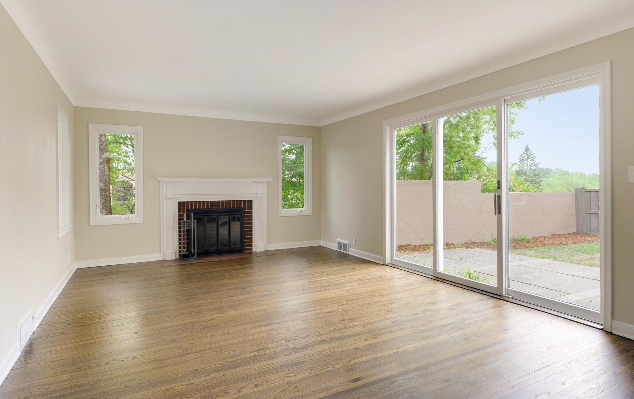 362 Lexington Pkwy, Saint Paul MN  55105-2963 exterior