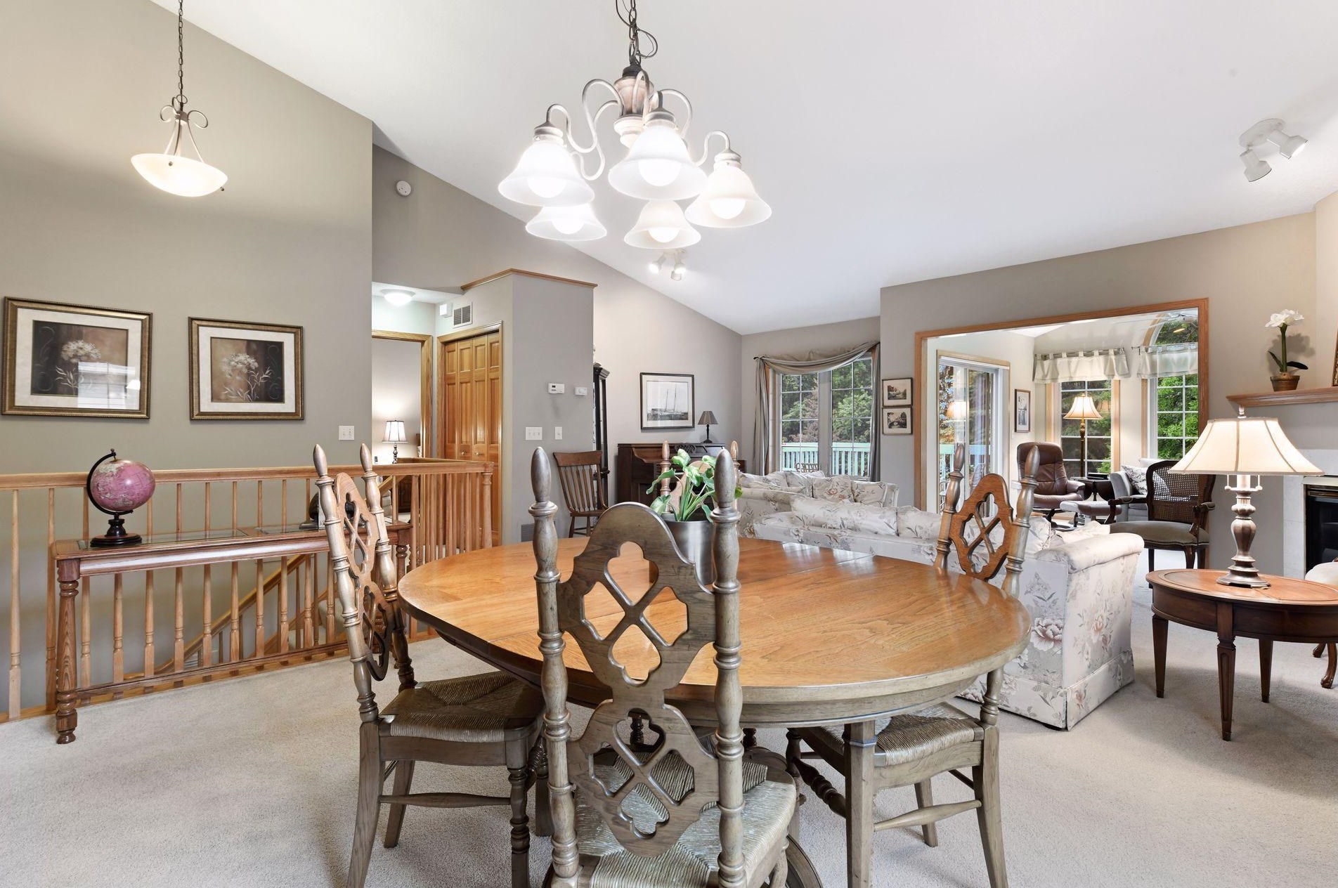 13696 Fenwick Cir, Edina MN 55346-3008 exterior