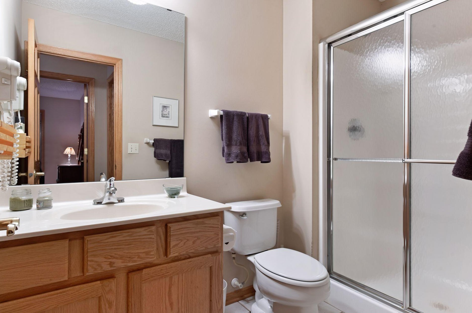 13696 Fenwick Cir, Edina MN 55346-3008 exterior