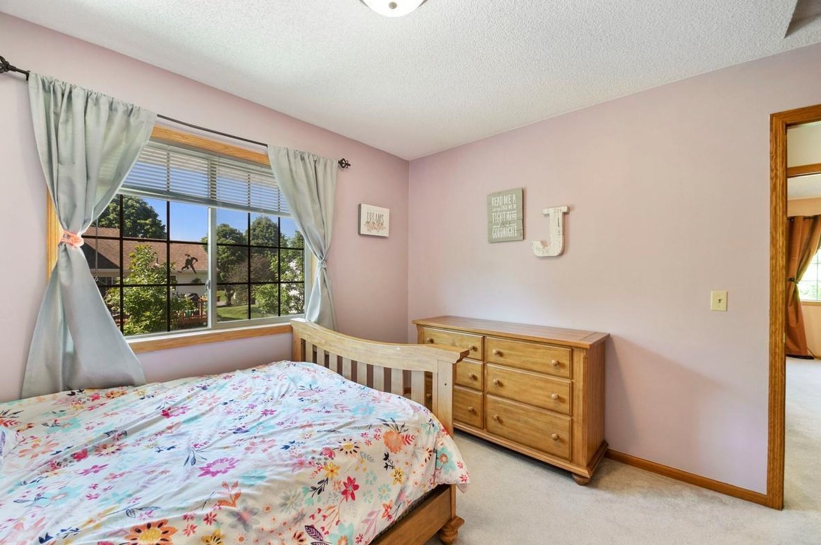 7190 Joliet Ave, Cottage Grove MN  55016-3624 exterior