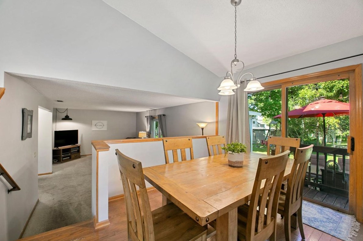 7190 Joliet Ave, Cottage Grove MN  55016-3624 exterior