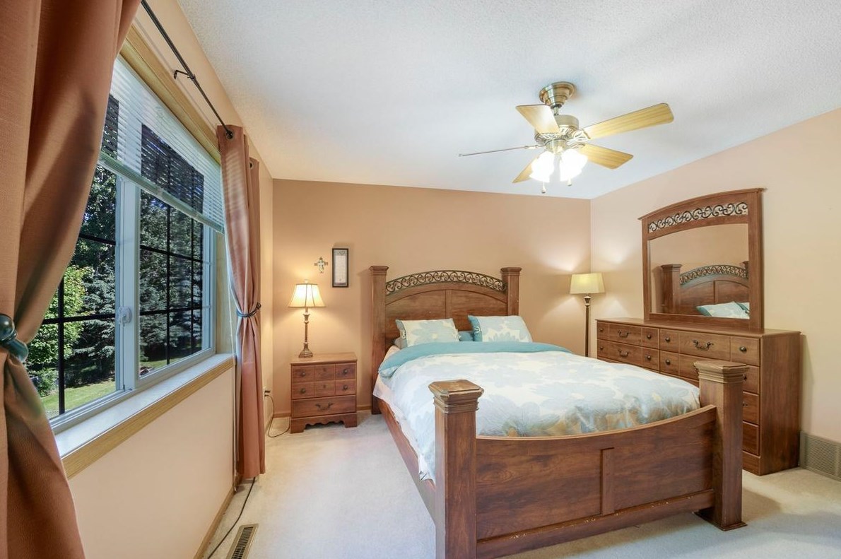 7190 Joliet Ave, Cottage Grove MN  55016-3624 exterior