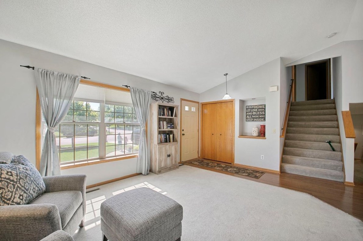 7190 Joliet Ave, Cottage Grove MN  55016-3624 exterior