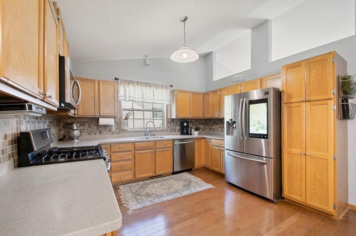 7190 Joliet Ave, Cottage Grove MN  55016-3624 exterior