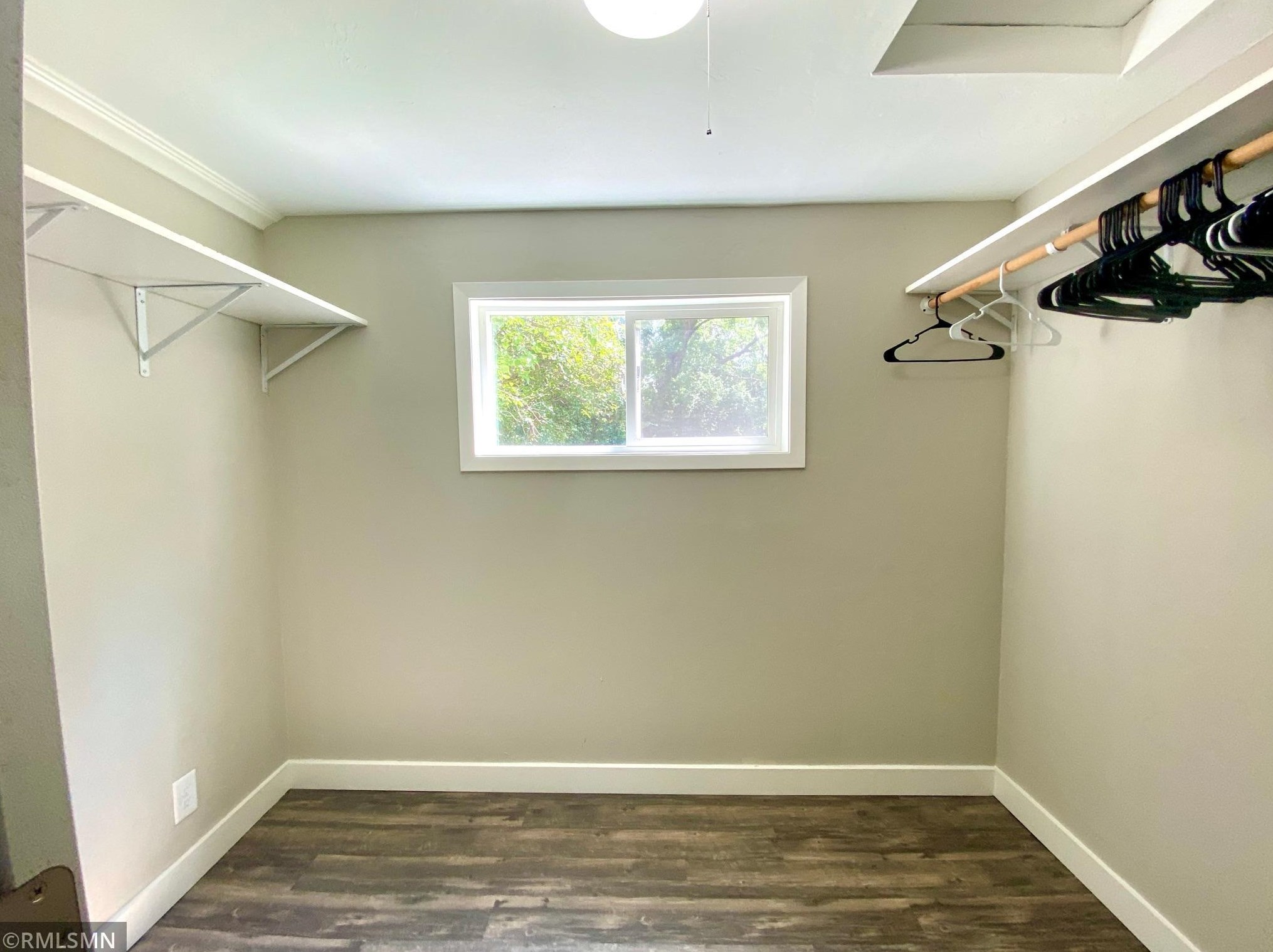 3026 Victoria St, Saint Paul MN  55113-1934 exterior