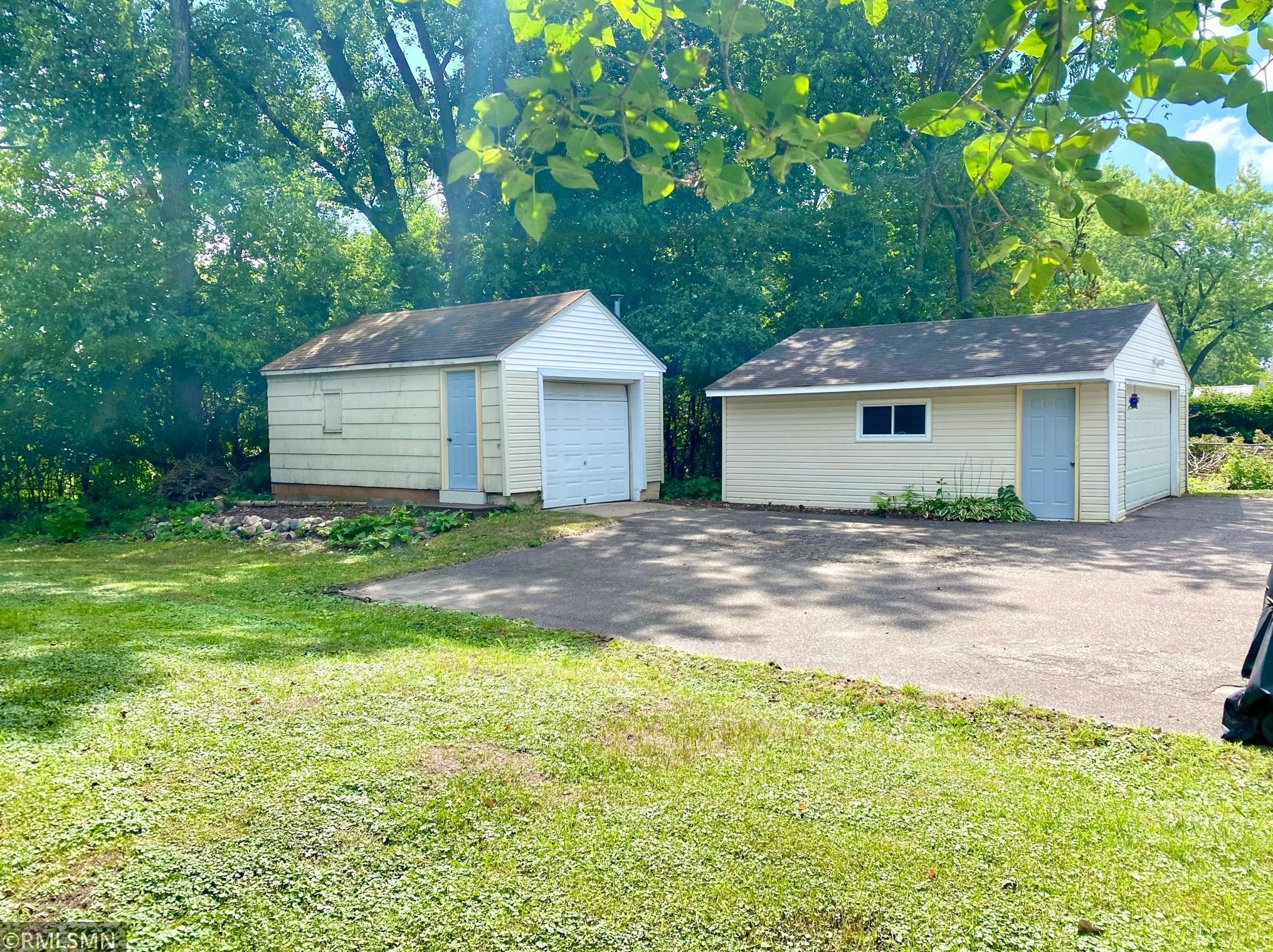 3026 Victoria St, Saint Paul MN  55113-1934 exterior