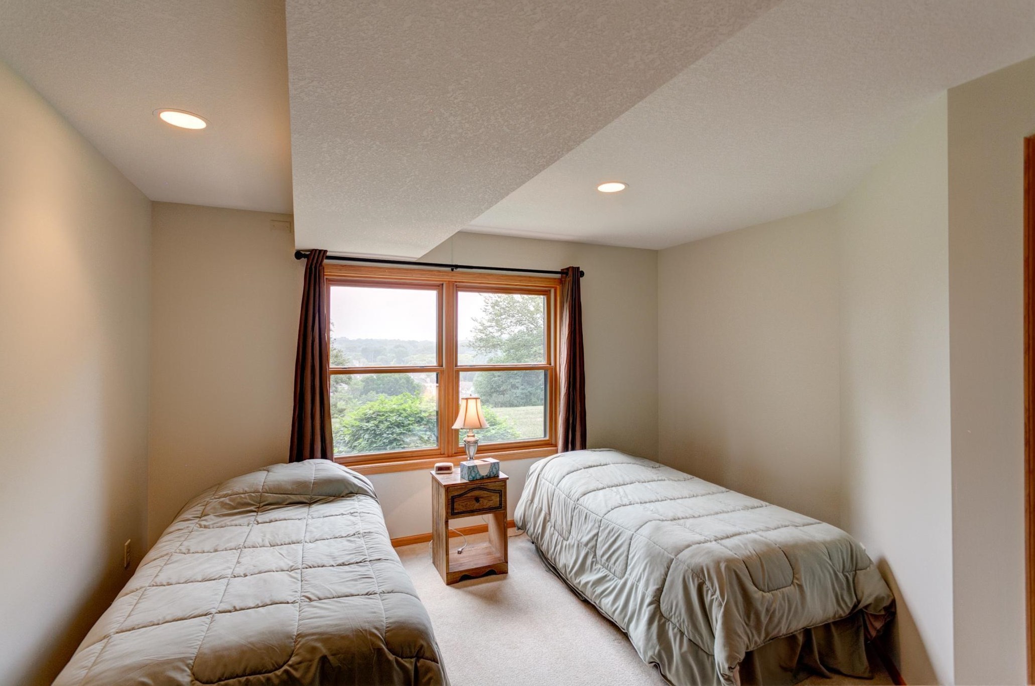 73 Conner Cir, Rochester MN 55902-0800 exterior