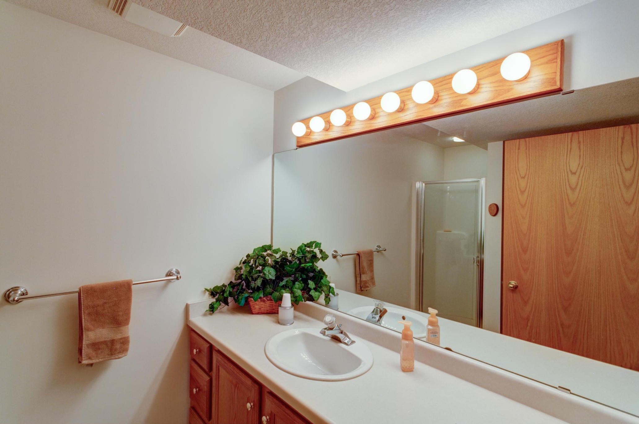 73 Conner Cir, Rochester MN 55902-0800 exterior